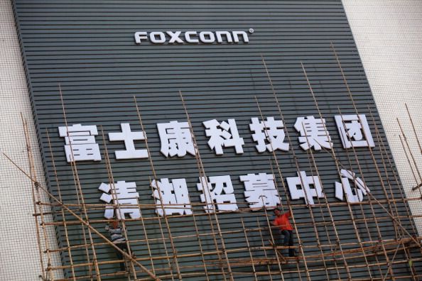 The latest economic-development news out of Wisconsin involving Foxconn adds to the idea that politicians may want to beware of CEOs making promises.