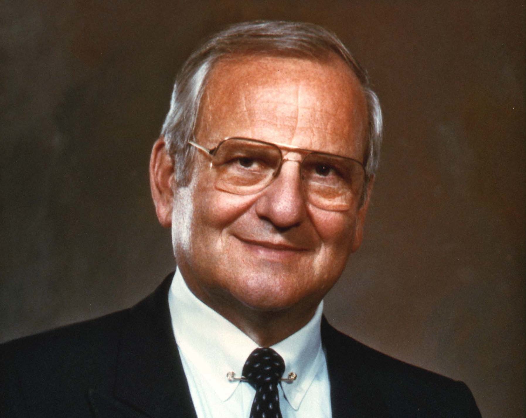 Lee Iacocca Archives -
