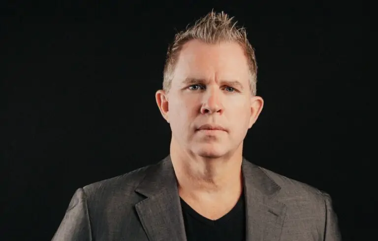 Charles Carey headshot